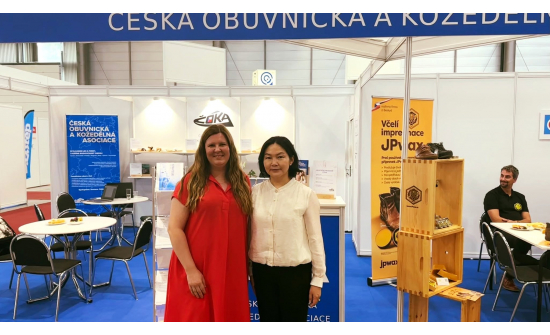 AMBASSADOR B. BOLORMAA MEETS WITH THE DIRECTOR OF THE CZECH FOOTWEAR AND LEATHER ASSOCIATION